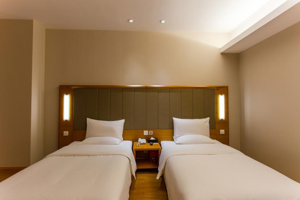 Ji Hotel Wuhan Guanggu Plaza Bilik gambar