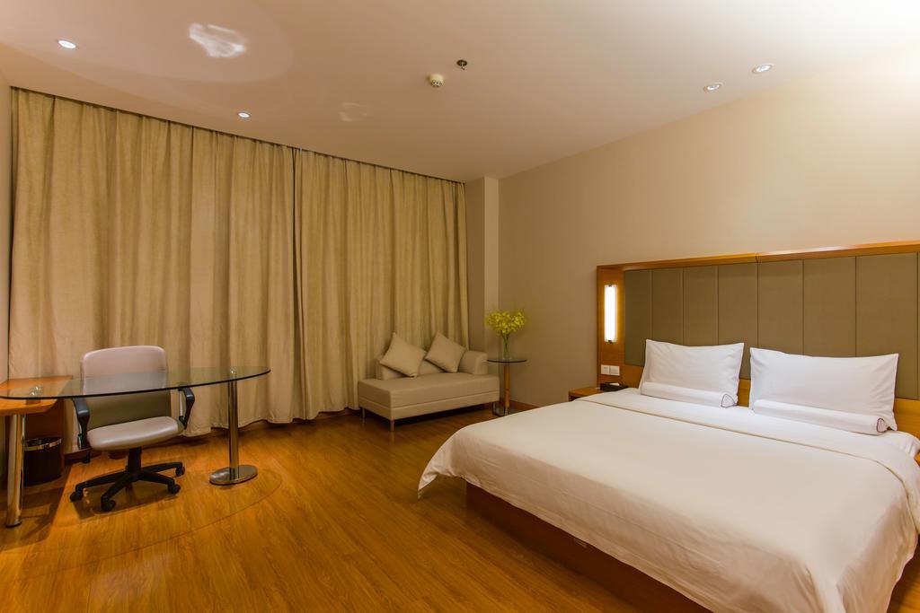 Ji Hotel Wuhan Guanggu Plaza Bilik gambar
