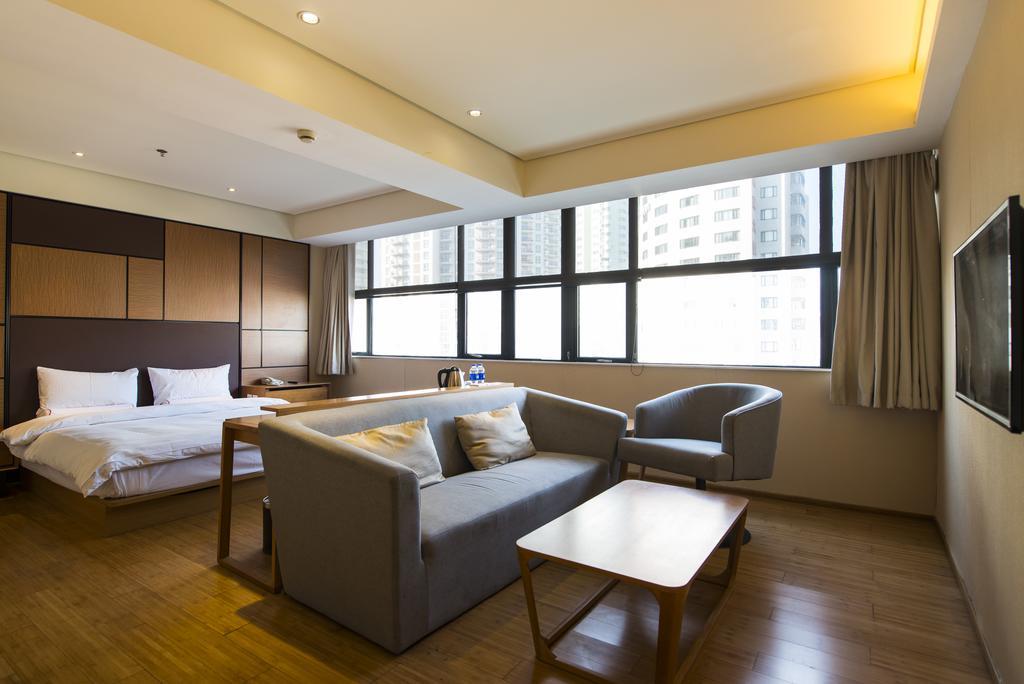 Ji Hotel Wuhan Guanggu Plaza Luaran gambar